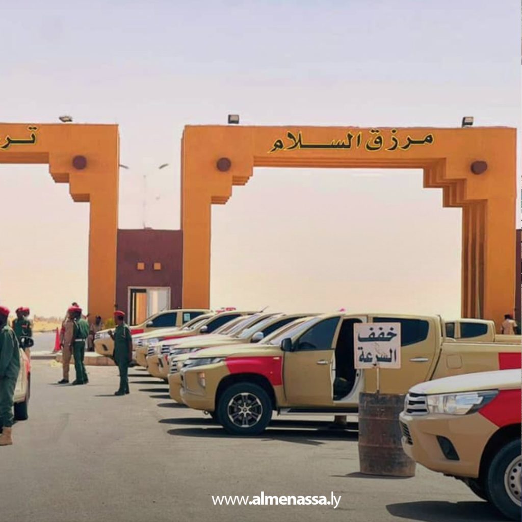 Extra1111 71 الشرطة العسكرية تنفذ جولة ميدانية لتفقّد التمركزات الأمنية في مرزق ووادي عتبة