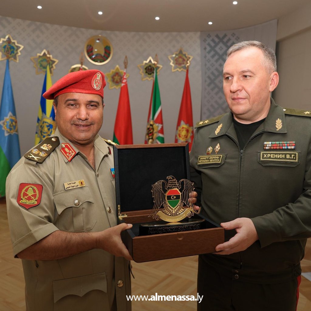 Extra11111 3 لقاء بين الأمين العام للقيادة العامة الليبية ووزير الدفاع البيلاروسي في مينسك لتعزيز التعاون العسكري