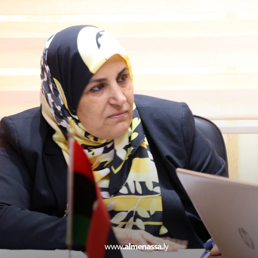 Extra11111 34 وزارة التربية والتعليم تبحث الميزانيات والتسويات الوظيفية في اجتماع موسّع