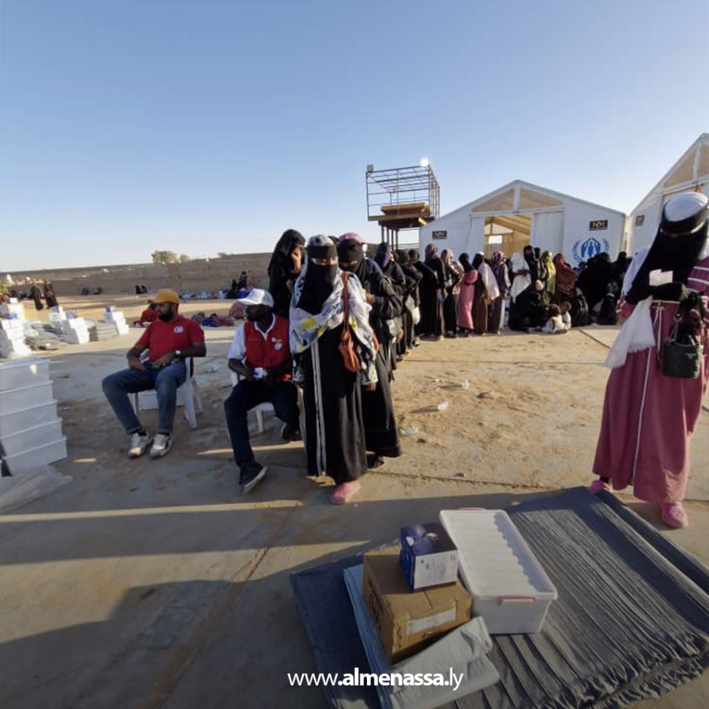Extra11111 56 المنظمات الدولية تواصل دعمها للاجئين في مدينة الكفرة