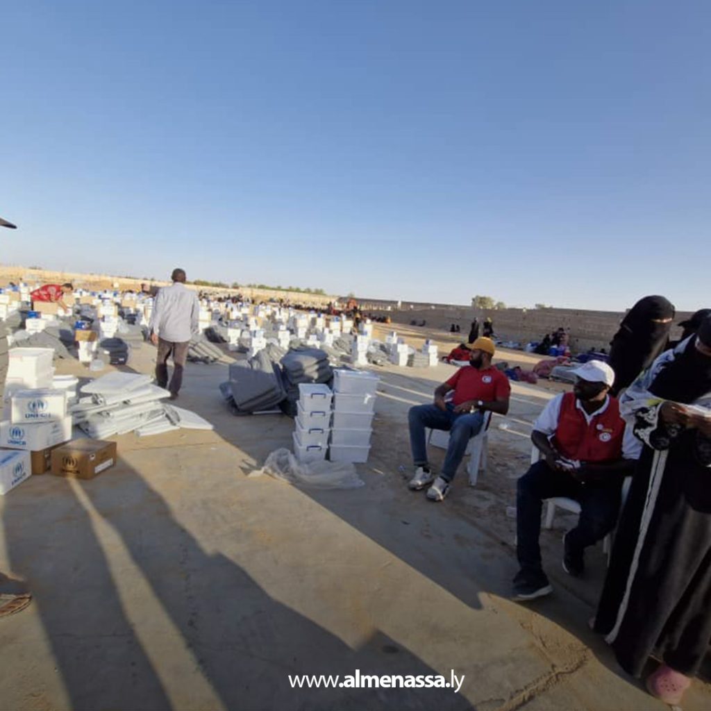 Extra111111 40 المنظمات الدولية تواصل دعمها للاجئين في مدينة الكفرة