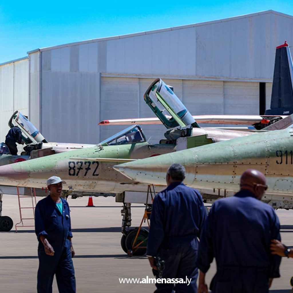 Extra1111111111111 2 رئيس أركان الوحدات الأمنية يتفقد قاعدة بنينا الجوية ويُشيد بجاهزية المقاتلات وكفاءة منتسبي سلاح الجو