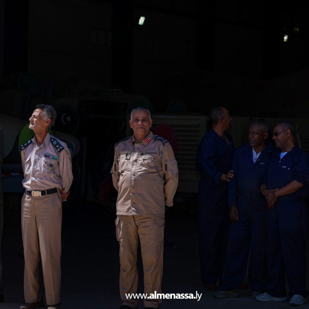 Extra111111111111111111 رئيس أركان الوحدات الأمنية يتفقد قاعدة بنينا الجوية ويُشيد بجاهزية المقاتلات وكفاءة منتسبي سلاح الجو