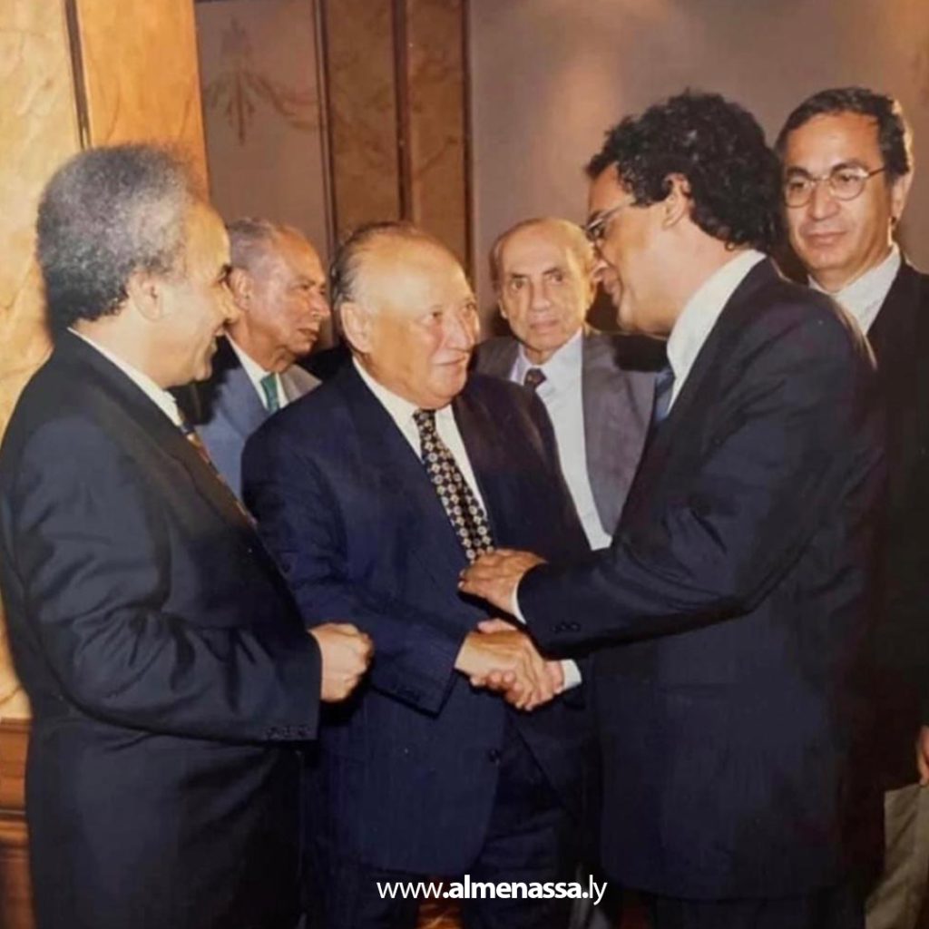 بأصابع النار عاد صغيرا لا تحده الجدران 19 Extra 1.jpg15 1