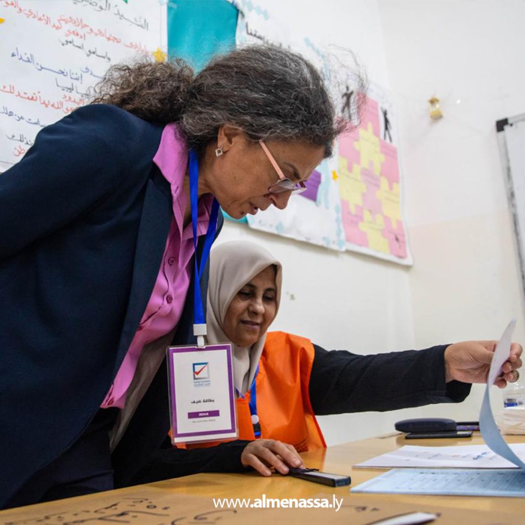 Extra 163 الممثلة الأممية تزور مراكز اقتراع بطرابلس وتشيد بسير الانتخابات البلدية