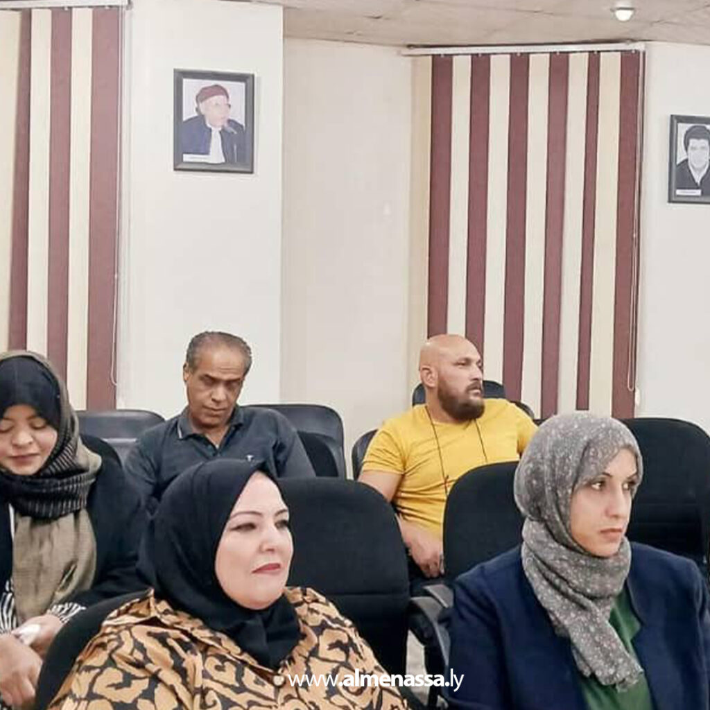 شاعر تطارده الكلمة العذبة فينصاع لأمرها لتكون قصيدة 9 Extra 22.jpg6 22