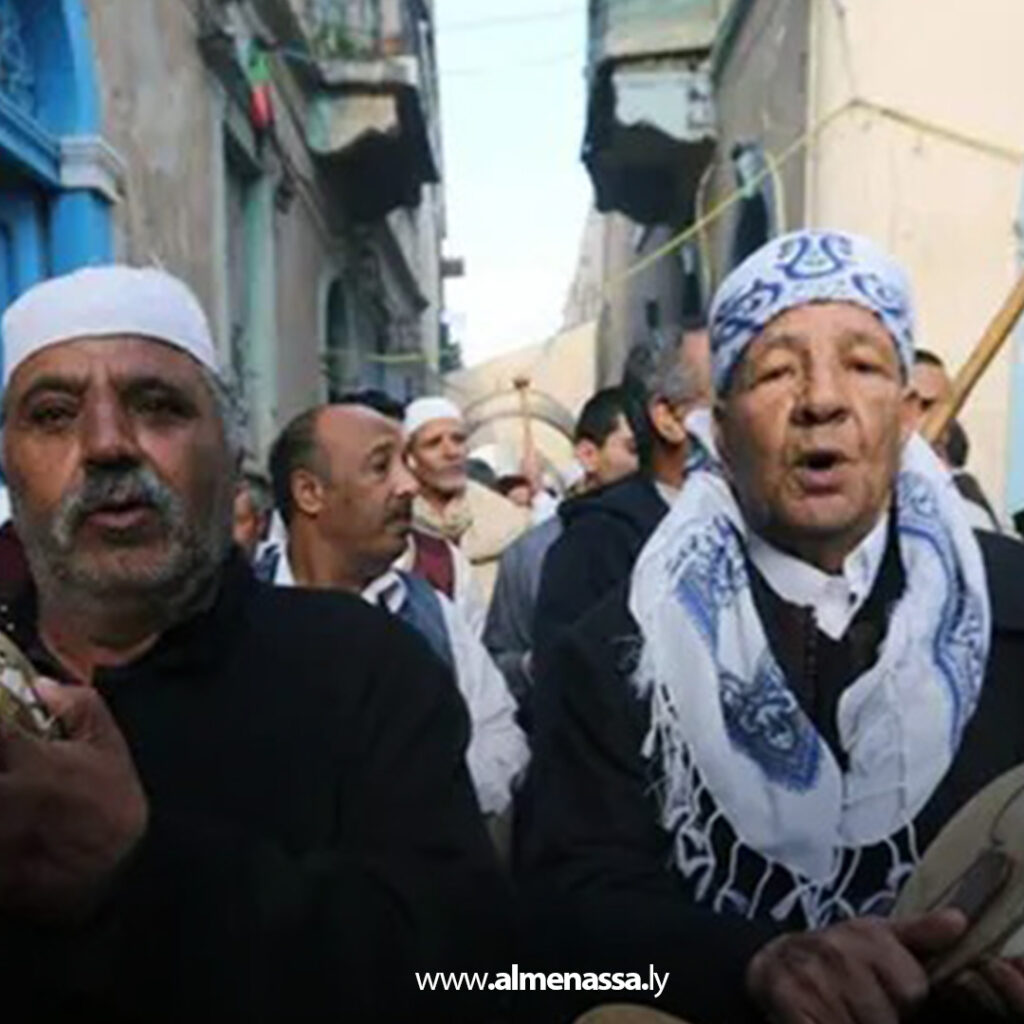 Extra 222 المولد النبوي الشريف بين مظاهر الاحتفال في الداخل والخارج