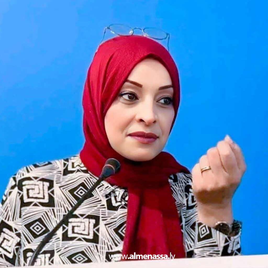 أتدري . سرير الغربة . هنا بنغازي . ديوانها 3 Extra 24.jpg01 24