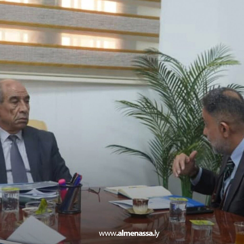 Extra 244 اجتماع بين الداخلية والبعثة الأممية لمناقشة طلبات توريد أسلحة للتدريب والحماية