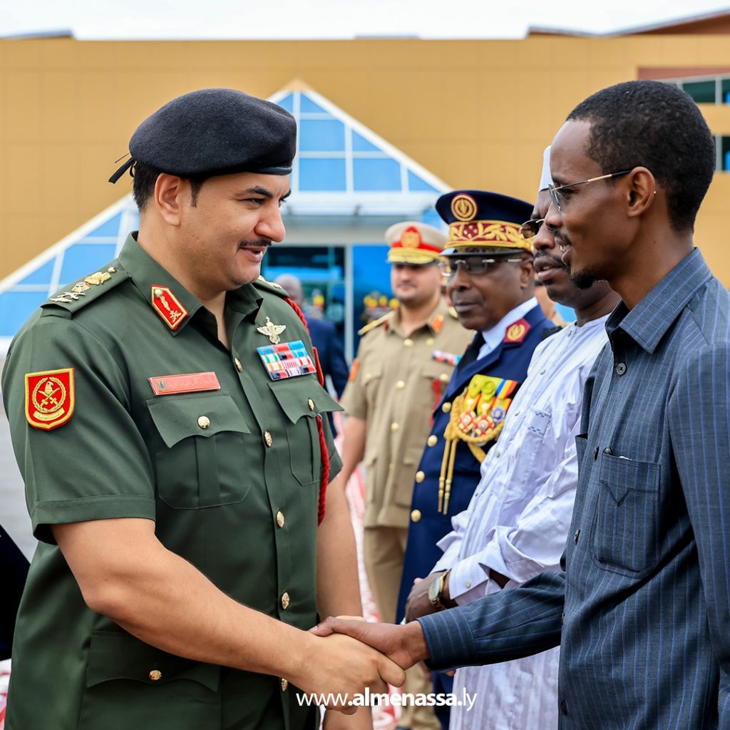 Extra 5 الفريق ركن صدام حفتر يصل أنجمينا مبعوثًا من القائد العام ويبحث التعاون الثنائي مع الرئيس التشادي