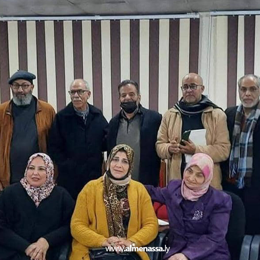 شاعر تطارده الكلمة العذبة فينصاع لأمرها لتكون قصيدة 8 Extra 61.jpg1 61