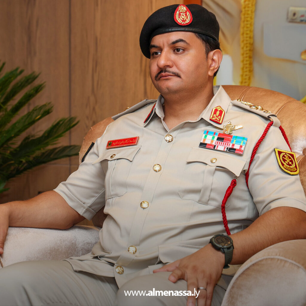 Extra1 136 القائد العام يبحث مع المبعوث الفرنسي التطورات السياسية والعلاقات الثنائية