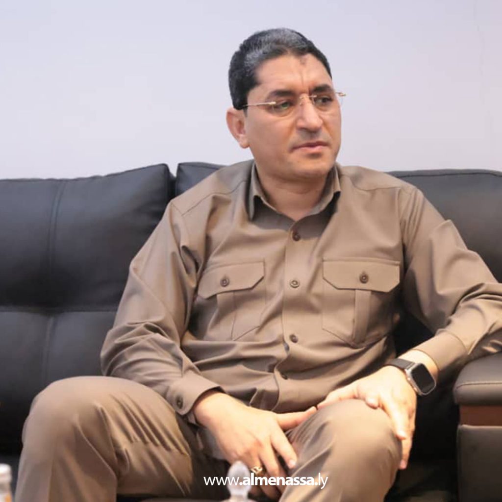 Extra1 38 وزيرا العمل والداخلية يبحثان في بنغازي تنظيم العمالة الوافدة وتعزيز التنسيق المشترك