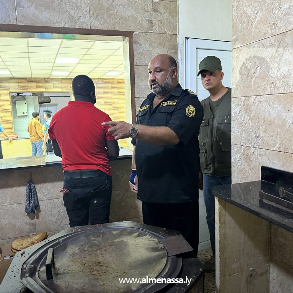 Extra1 65 رئيس جهاز الحرس البلدي يُجري جولة ميدانية ويوجّه بتشديد الرقابة على الأنشطة التجارية