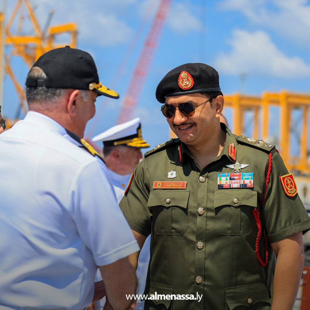 Extra11 86 نائب القائد العام للقوات المسلحة يبحث التعاون البحري مع الوفد التركي في بنغازي