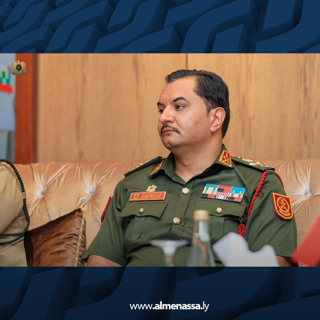 Extra11 89 القائد العام ورئيس المخابرات المصرية يناقشان التعاون في المجالات الأمنية المشتركة