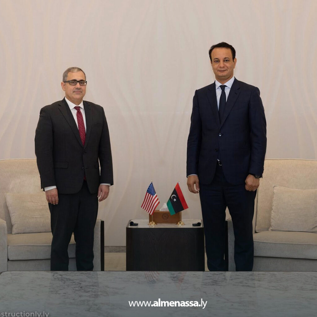 Extra11 98 مدير صندوق التنمية يبحث مع القائم بأعمال السفارة الأمريكية التعاون في التنمية والإعمار