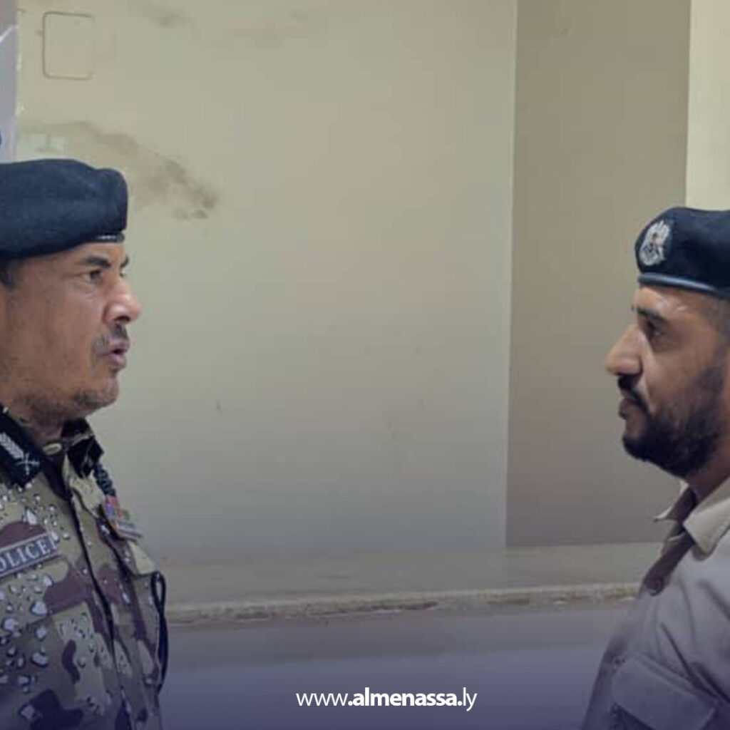Extra111 65 مدير أمن سبها يقوم بجولة تفتيشية ليلية على مراكز الشرطة
