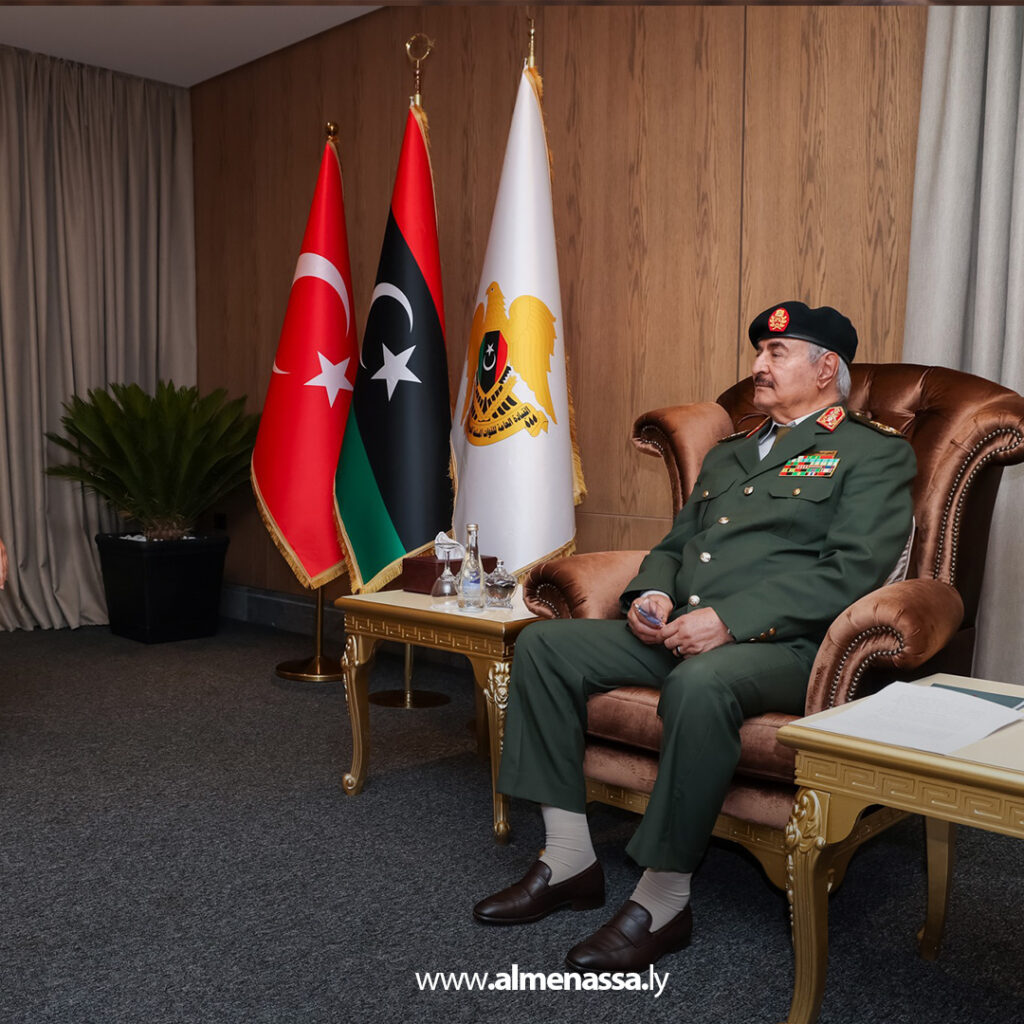 Extra11111 32 القائد العام يستقبل رئيس المخابرات التركي لبحث التعاون والعلاقات الثنائية