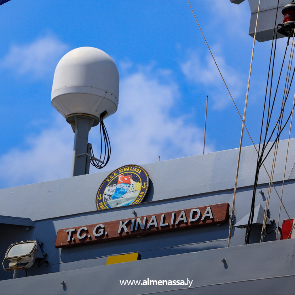 Extra111111 21 نائب القائد العام للقوات المسلحة يبحث التعاون البحري مع الوفد التركي في بنغازي