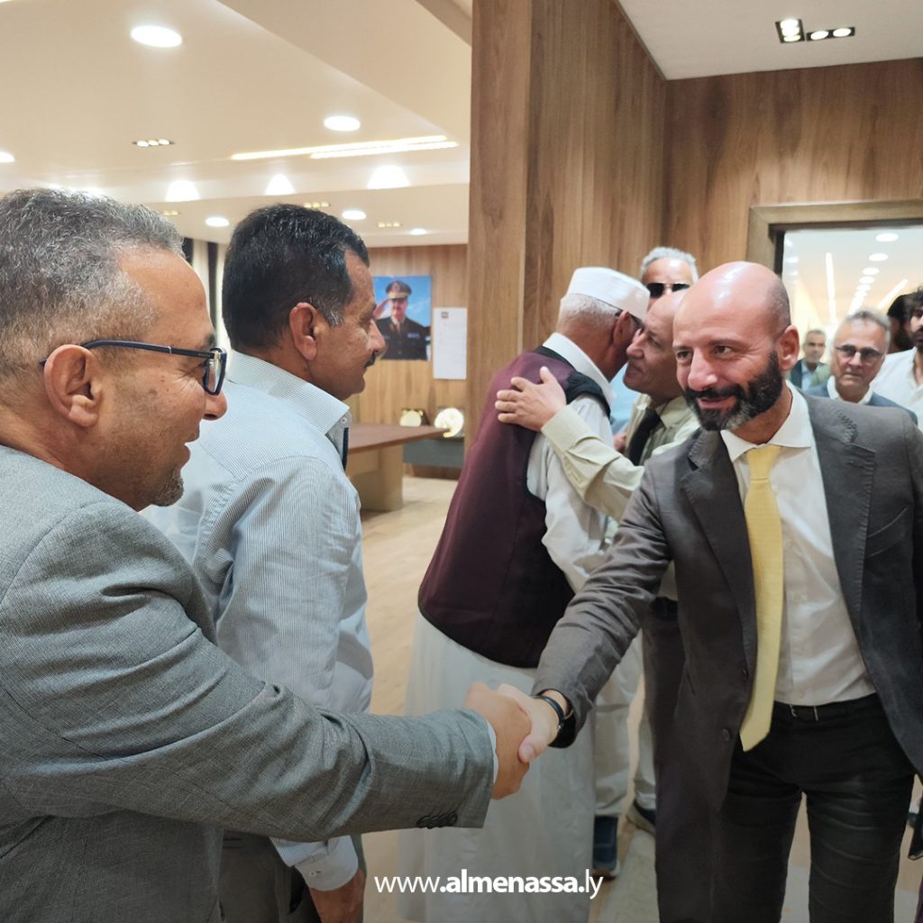 Extra11111111 عميد بلدية طبرق يستقبل نائب السفير الإيطالي ويبحث تعزيز التعاون المشترك