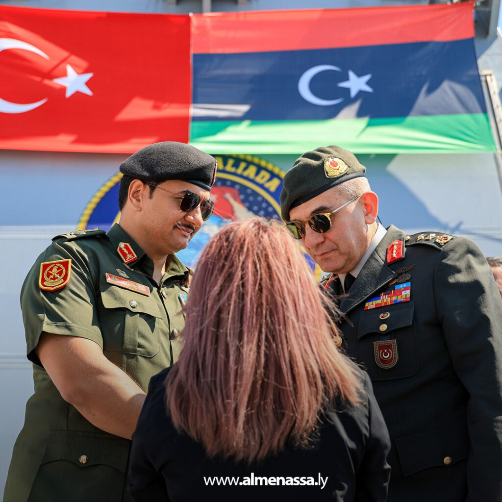 Extra111111111111111111 نائب القائد العام للقوات المسلحة يبحث التعاون البحري مع الوفد التركي في بنغازي