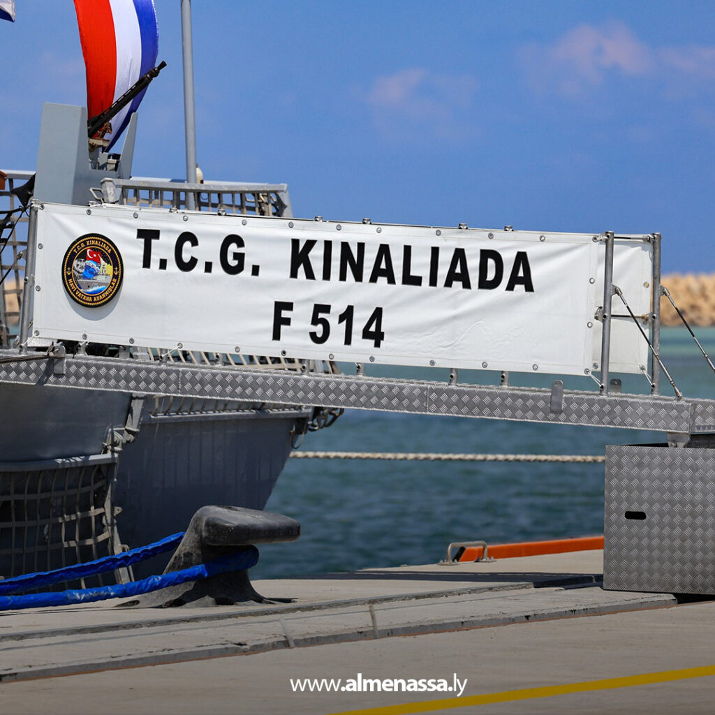 Extra111111111111111111111 نائب القائد العام للقوات المسلحة يبحث التعاون البحري مع الوفد التركي في بنغازي