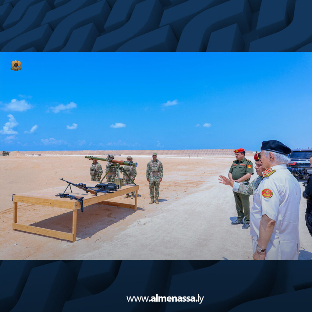 Extra15 1 القائد العام للقوات المسلحة يزور مدينة المشير العسكرية ويتابع التدريبات الميدانية