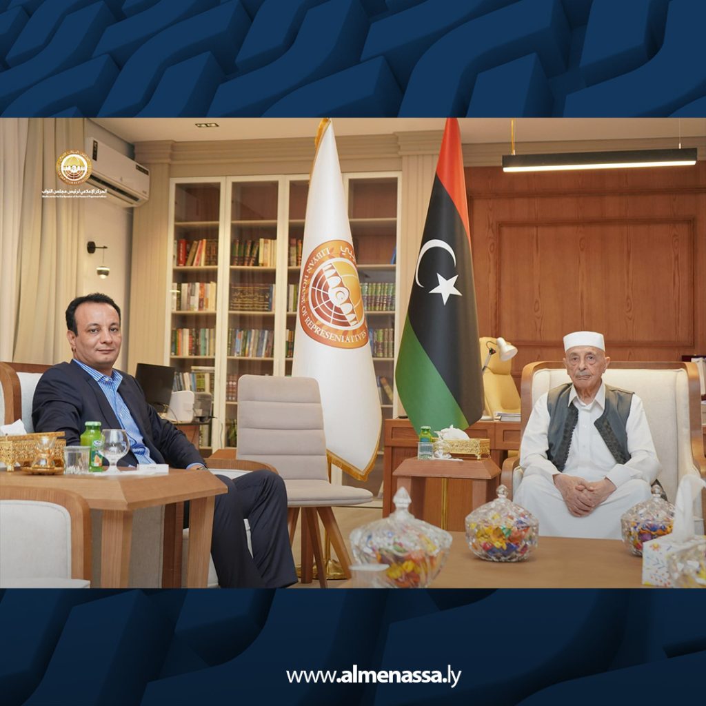 Extra2 35 رئيس مجلس النواب يبحث مع مدير عام صندوق الإعمار خطط التنمية والمشاريع المستقبلية