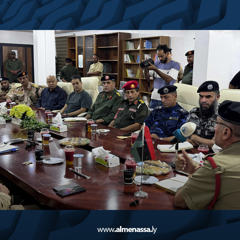 Extra2 49 الفريق أبوغريس يترأس اجتماع أمني في سبها لمتابعة الوضع الأمني وخطط التنظيم