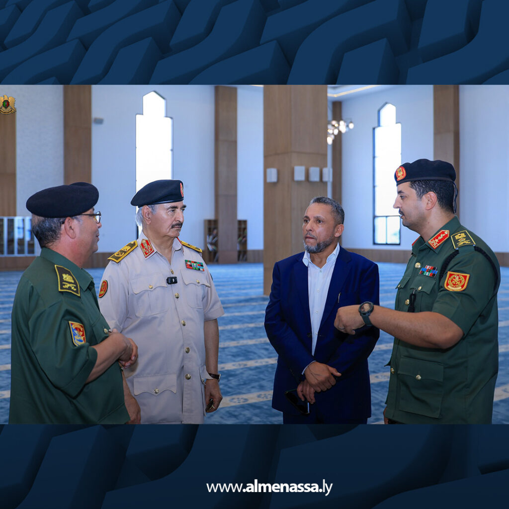 Extra21 القائد العام للقوات المسلحة يزور مدينة المشير العسكرية ويتابع التدريبات الميدانية