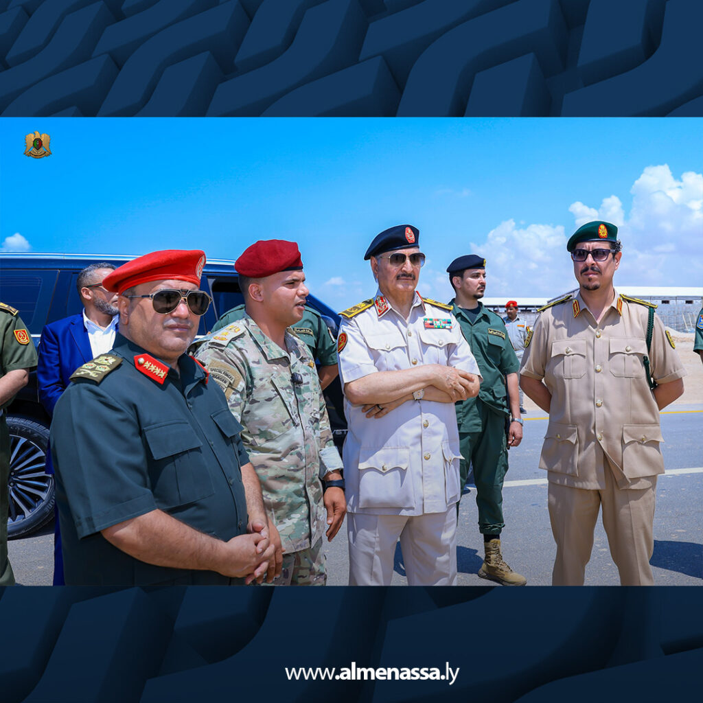 Extra24 القائد العام للقوات المسلحة يزور مدينة المشير العسكرية ويتابع التدريبات الميدانية