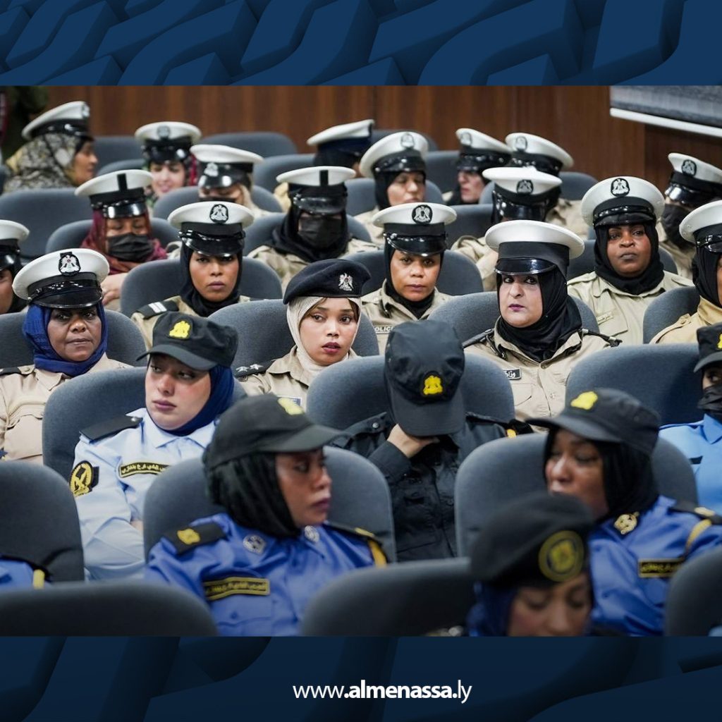 Extra3 36 وزارة الداخلية تعقد جلسة حوارية حول دور المرأة في المجتمع