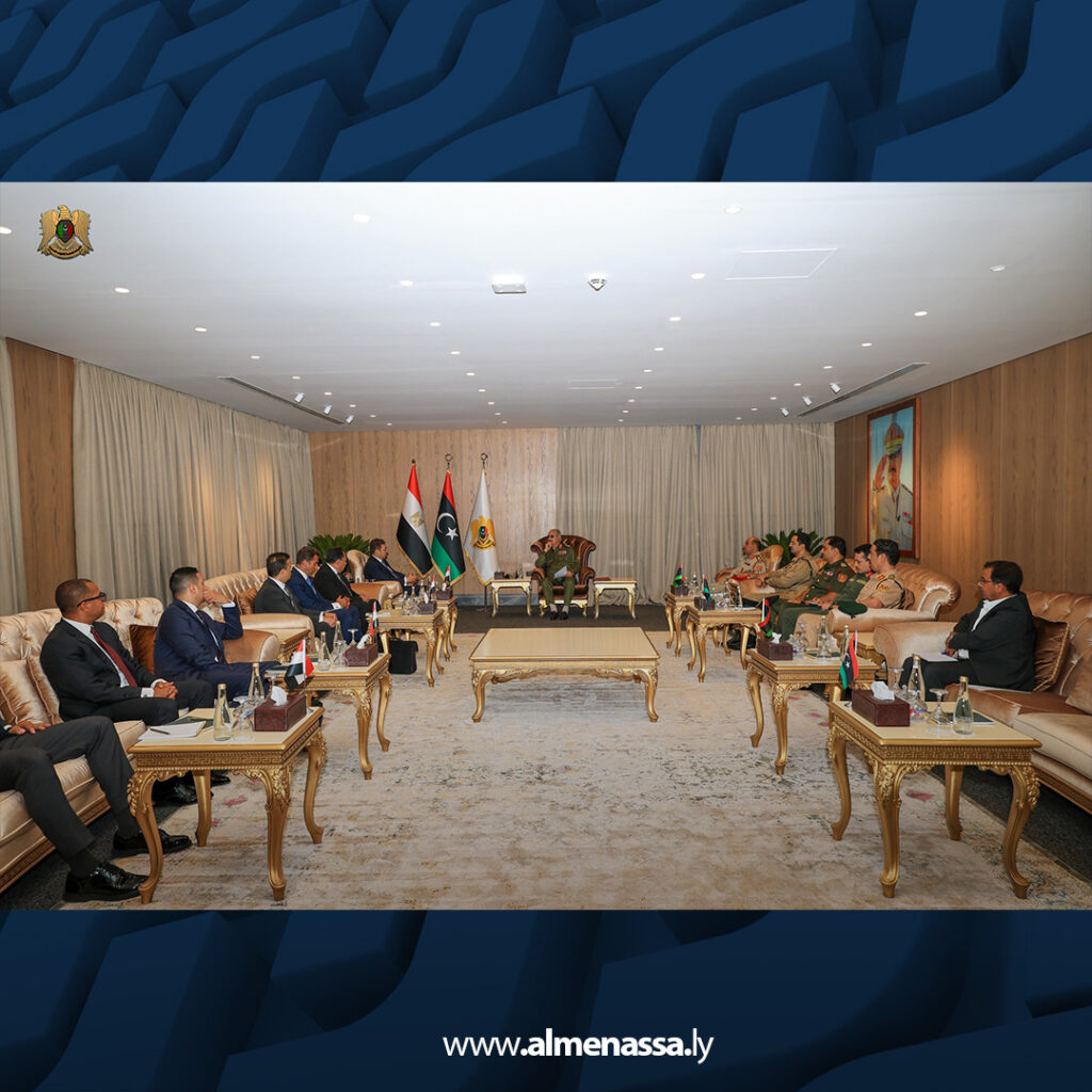 Extra3 50 القائد العام ورئيس المخابرات المصرية يناقشان التعاون في المجالات الأمنية المشتركة