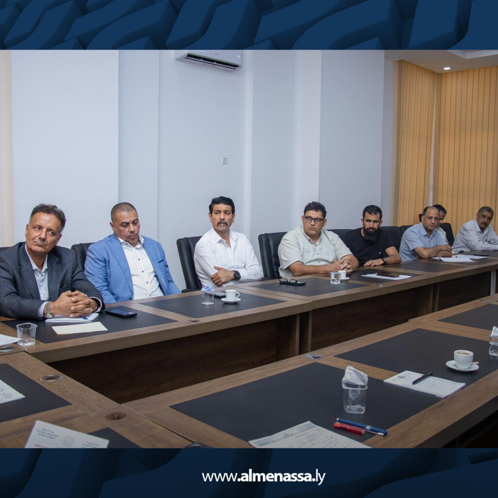 Extra3 56 وزير الصحة يوجه بالانضباط ورفع كفاءة الأداء في الإدارات الصحية