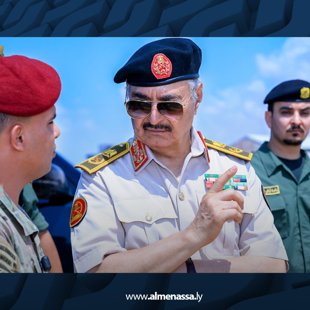 Extra32 القائد العام للقوات المسلحة يزور مدينة المشير العسكرية ويتابع التدريبات الميدانية