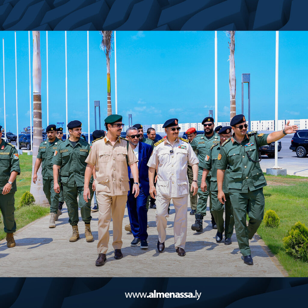 Extra33 القائد العام للقوات المسلحة يزور مدينة المشير العسكرية ويتابع التدريبات الميدانية