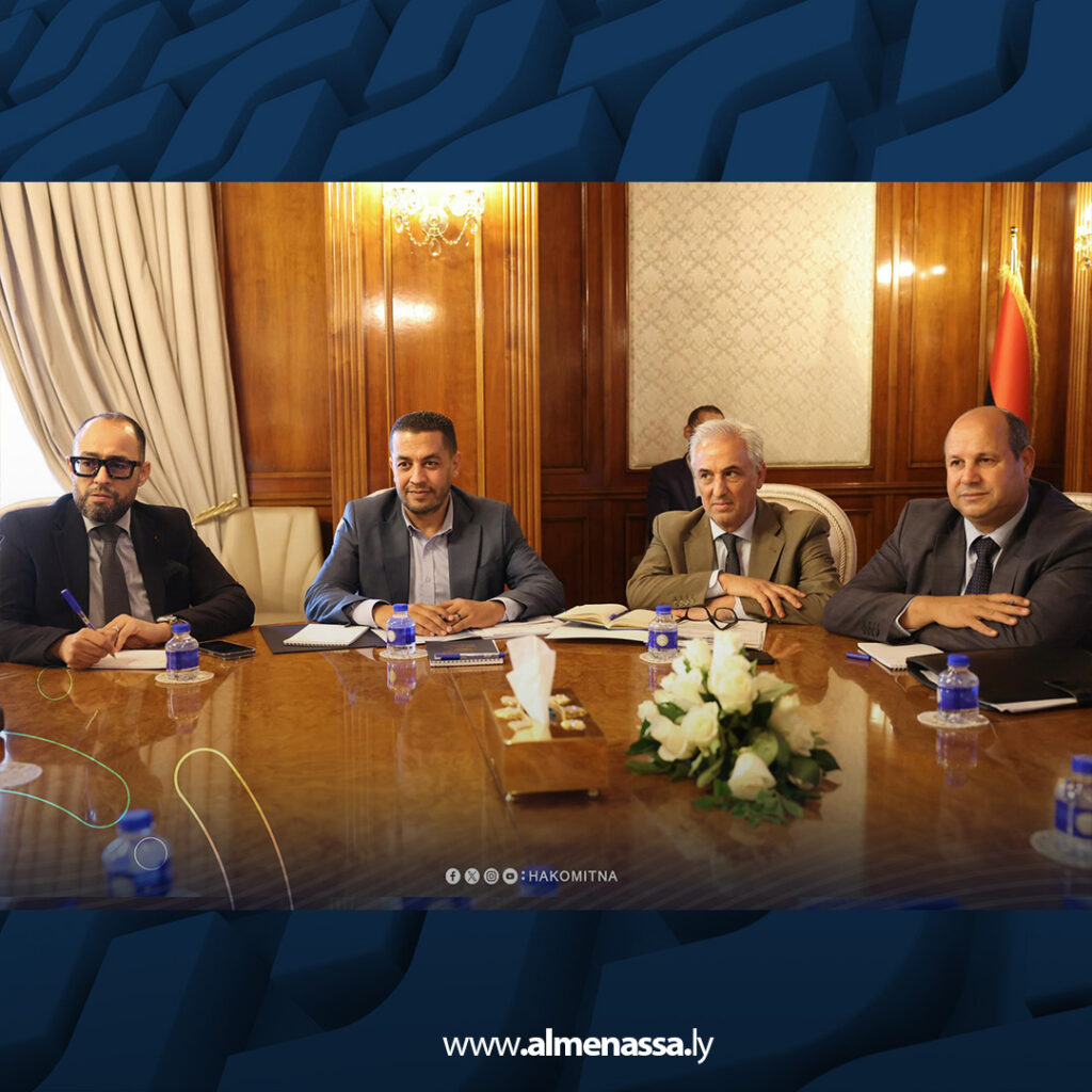 Extra4 44 الدبيبة يترأس اجتماعا حول تطوير السجل التجاري وجذب الاستثمارات