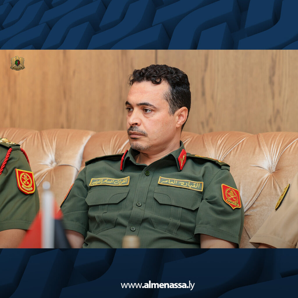 Extra9 3 القائد العام ورئيس المخابرات المصرية يناقشان التعاون في المجالات الأمنية المشتركة