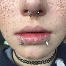 548460634 1260495149423748 3208397678080192751 n 1 أطباء مصريون يحذرون من خطر الثقب الإضافي للأذن المعروف بالبيرسينج