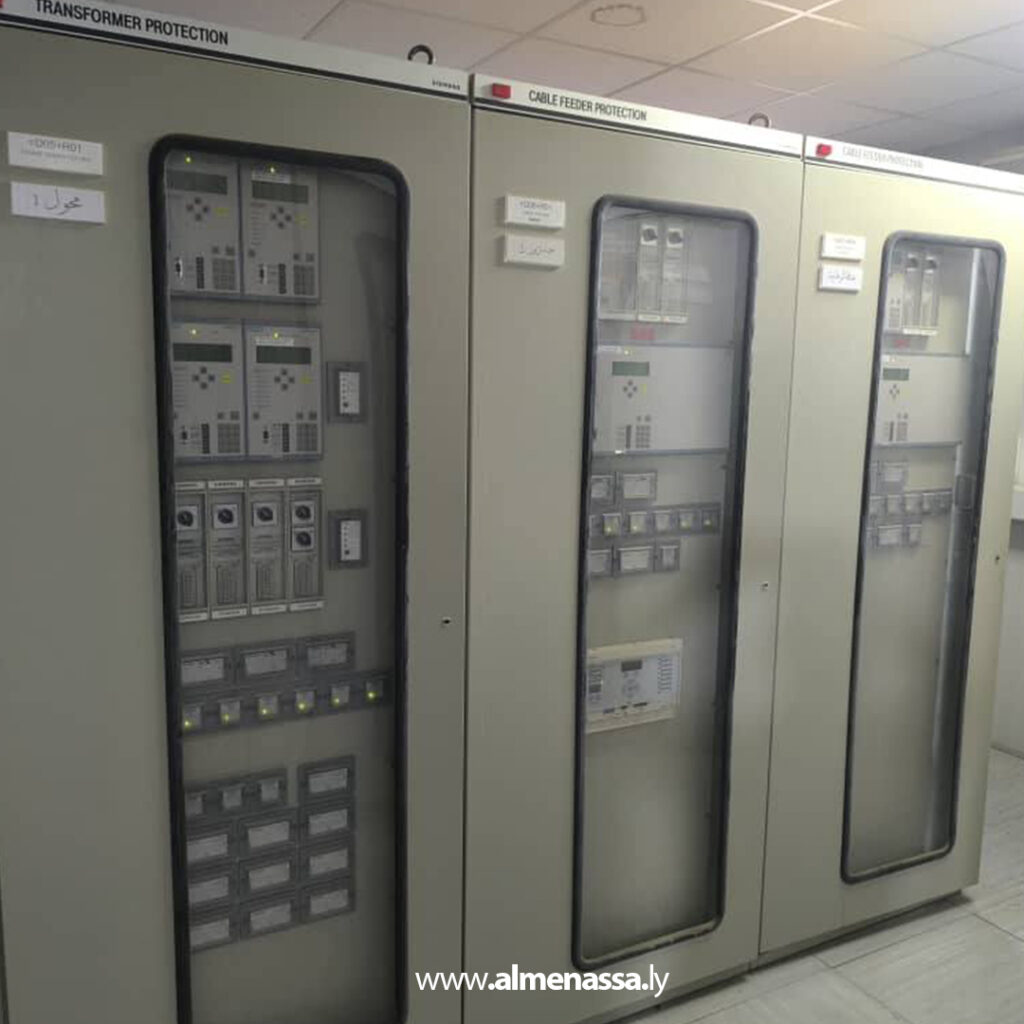 Extra 121 العامة للكهرباء تتابع عملية شحن خط نقل الطاقة غرب طرابلس- بن حامد بعد صيانته