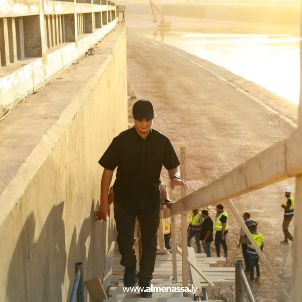 Extra 122 مدير صندوق الإعمار يتفقد تقدم الأعمال بمشروع مجرى وادي درنة