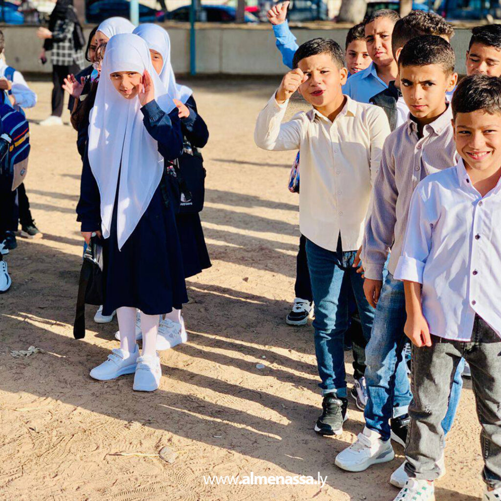 Extra 146 وكيل الوزارة لشؤون المراقبات يتفقد انطلاق العام الدراسي بالزاوية المركز