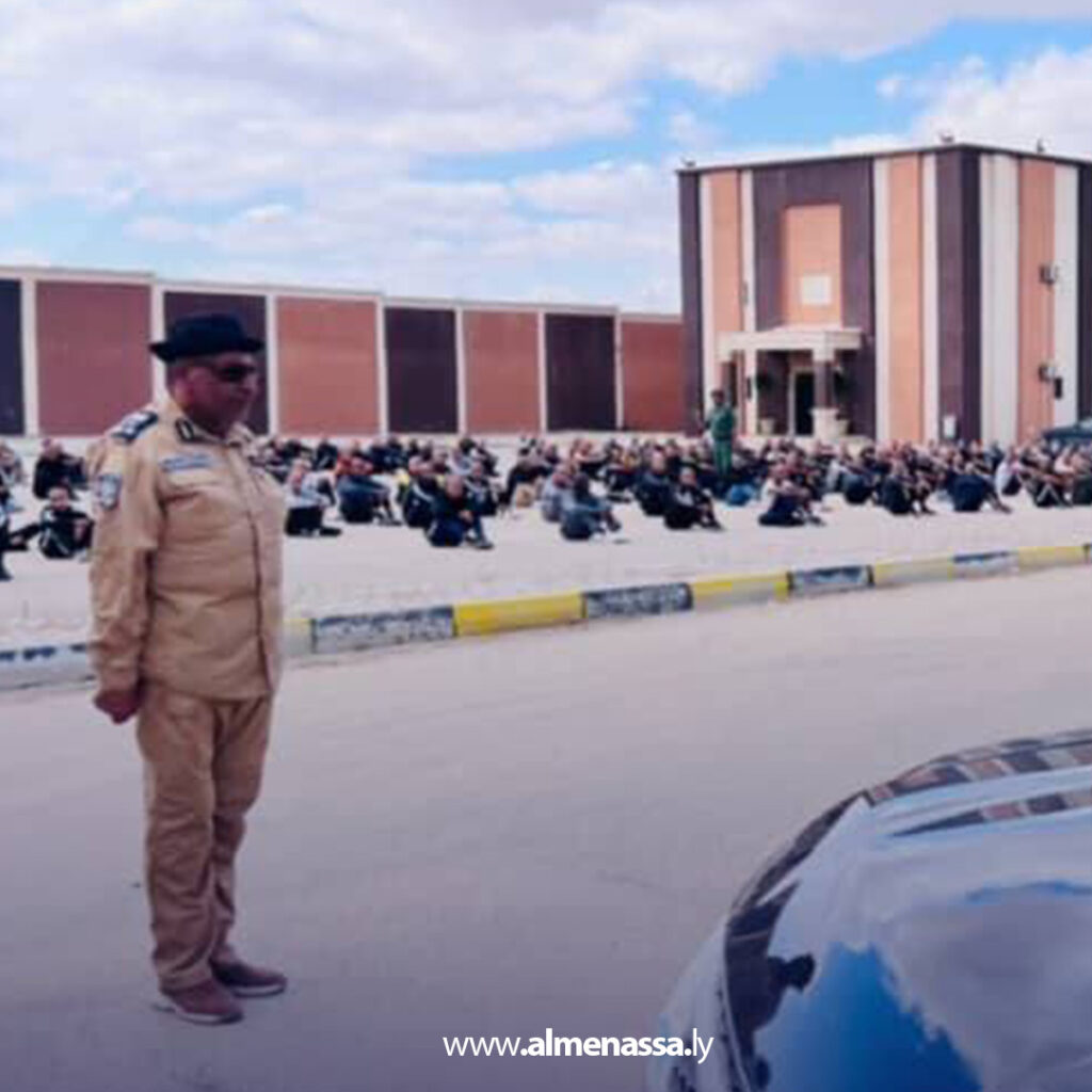 Extra 151 وفد من جهاز مكافحة الهجرة يتفقد معهد قرنادة ويشدد على الانضباط في تدريب الدفعة الجديدة