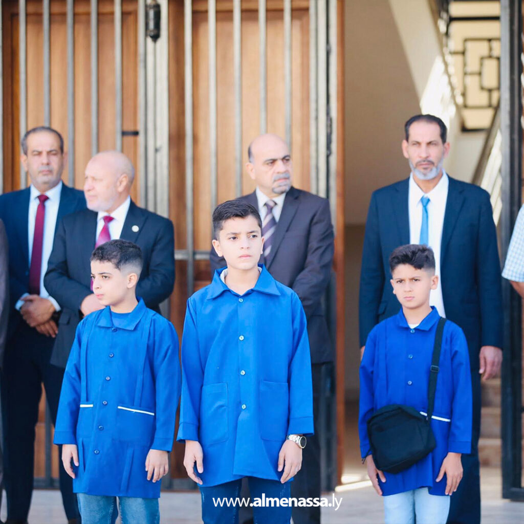 Extra 156 وزير التربية يتفقد مدارس بنغازي مع بداية العام الدراسي الجديد