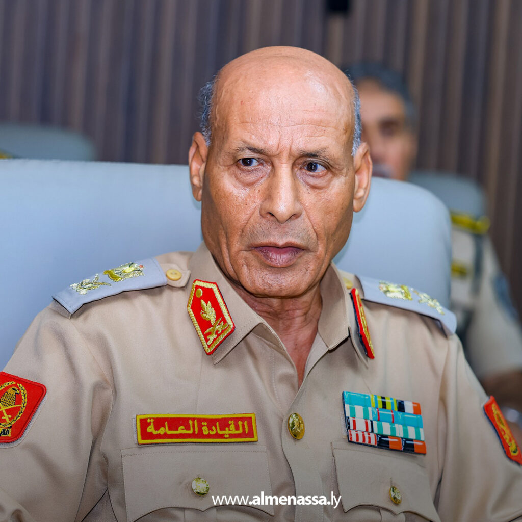 Extra 175 رئيس الأركان العامة يتفقد رئاسة أركان القوات البرية ويُشيد بجهودها في حماية الوطن