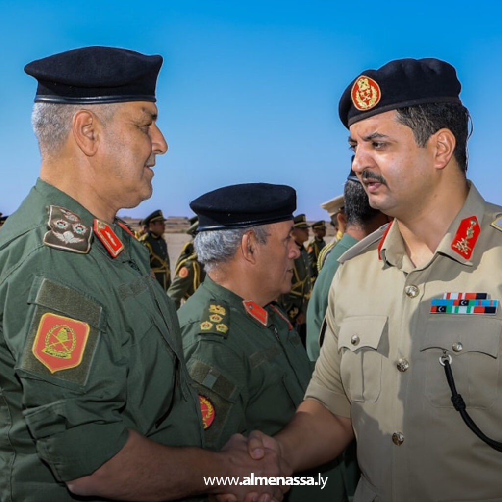 Extra 177 رئيس الأركان العامة يتفقد المنطقة العسكرية الوسطى وغرفة عمليات سرت