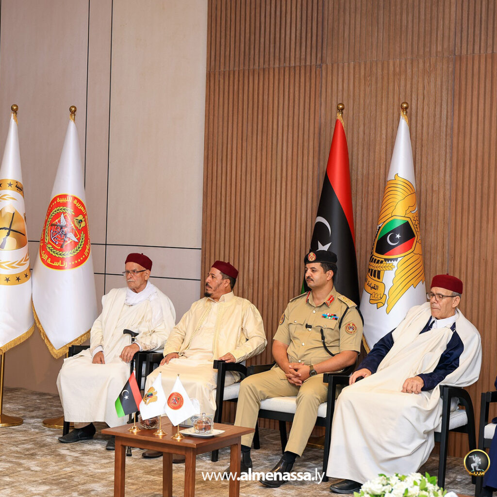 Extra 189 رئيس الأركان يستقبل وفد قبيلة المغاربة ويثمّن دعمهم للقوات المسلحة