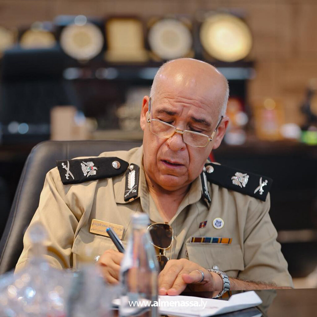 Extra 198 وزير الداخلية يعقد اجتماعاً تحضيرياً للاحتفال بالذكرى الـ61 لعيد الشرطة في سبها