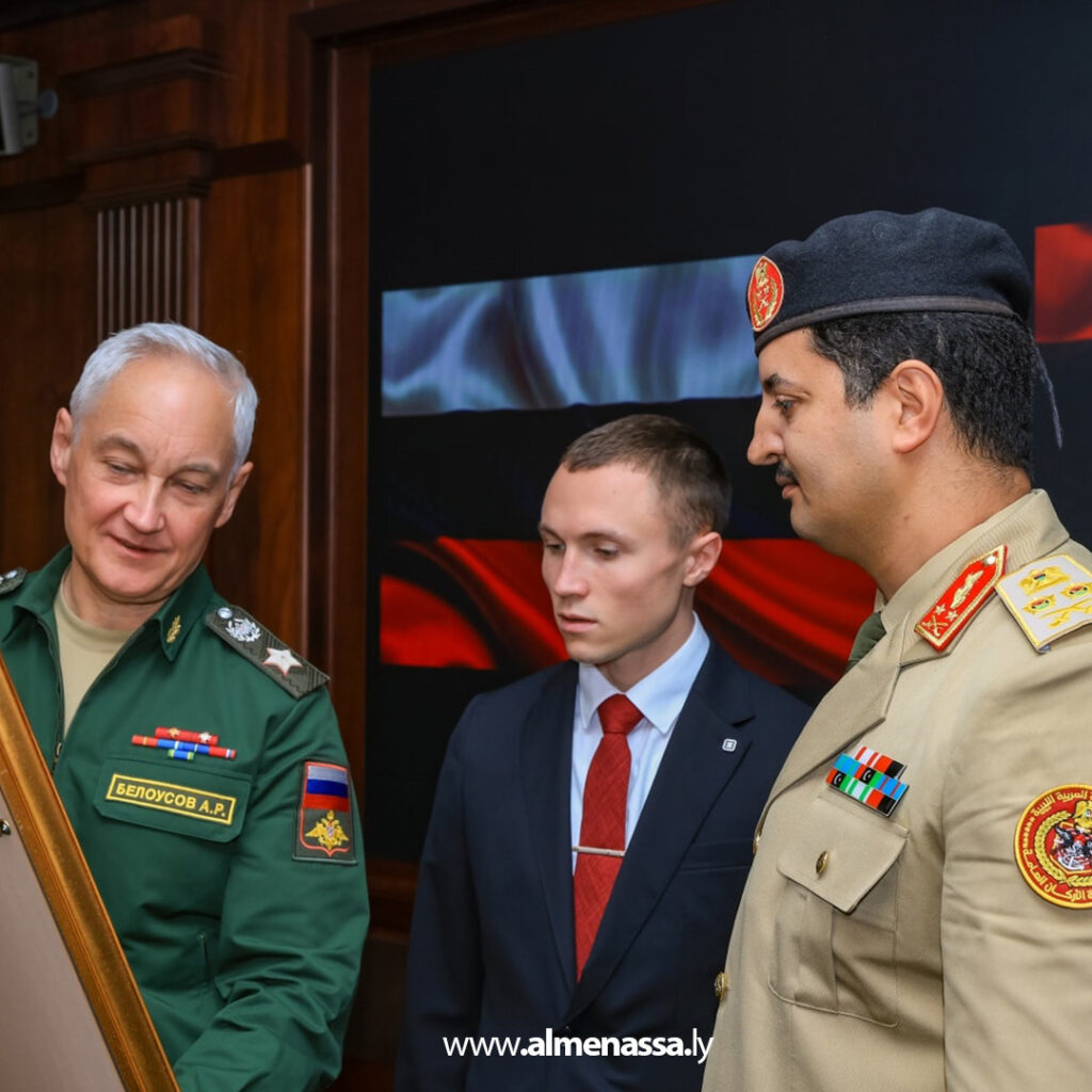 Extra 32 رئيس الأركان العامة يلتقي وزير الدفاع الروسي في موسكو لبحث التعاون العسكري